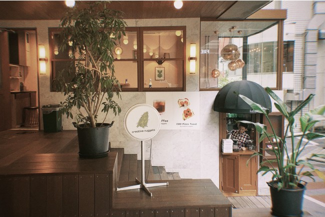 渋谷にあるこだわりのピザトーストが食べられるCBDカフェ creative nuggets